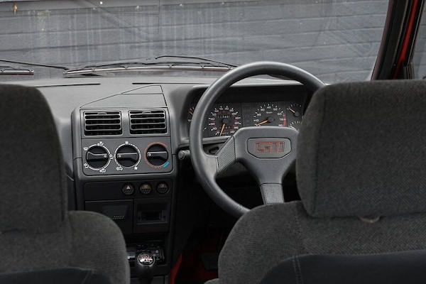 Used Peugeot 205 1988 for sale - 74580419: Photo 32