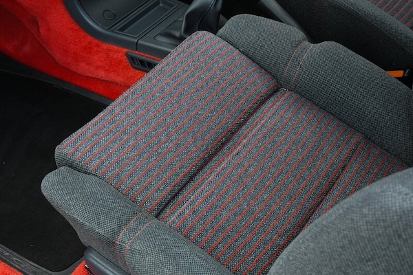 Used Peugeot 205 1988 for sale - 74580419: Photo 40