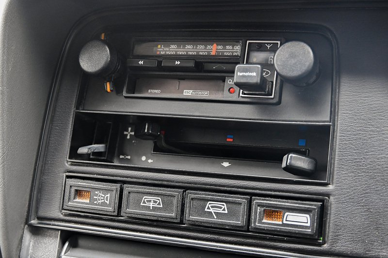 Used Ford Capri 1983 for sale - 76720035: Photo 17