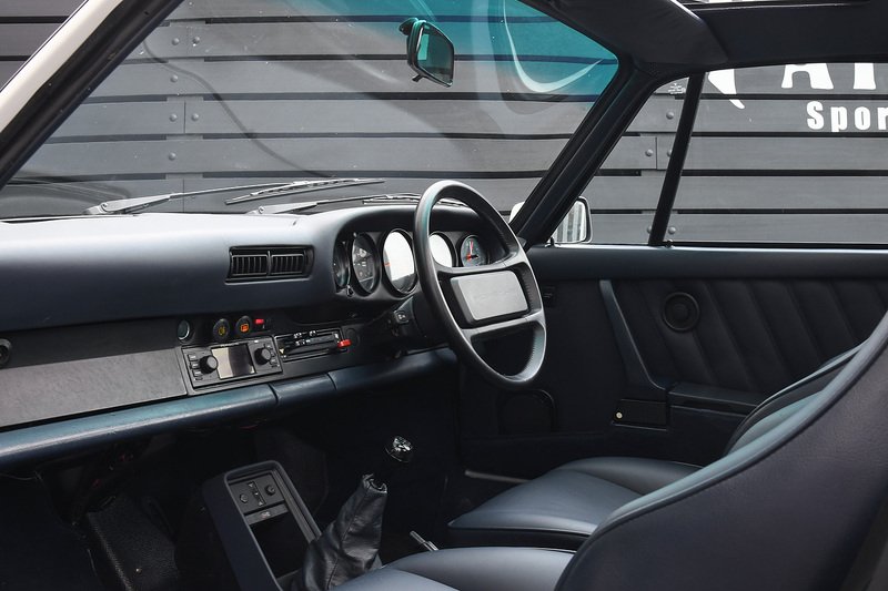 Used Porsche 911 for sale - 76768813: Photo 14