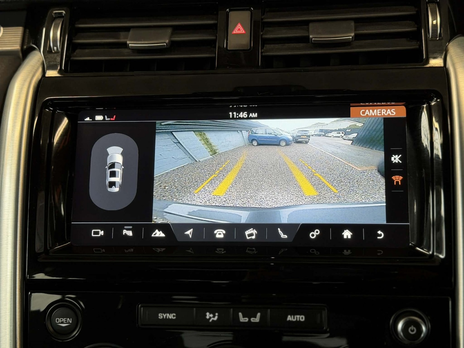 Used Land Rover Discovery 2017 for sale - 77897832: Photo 13