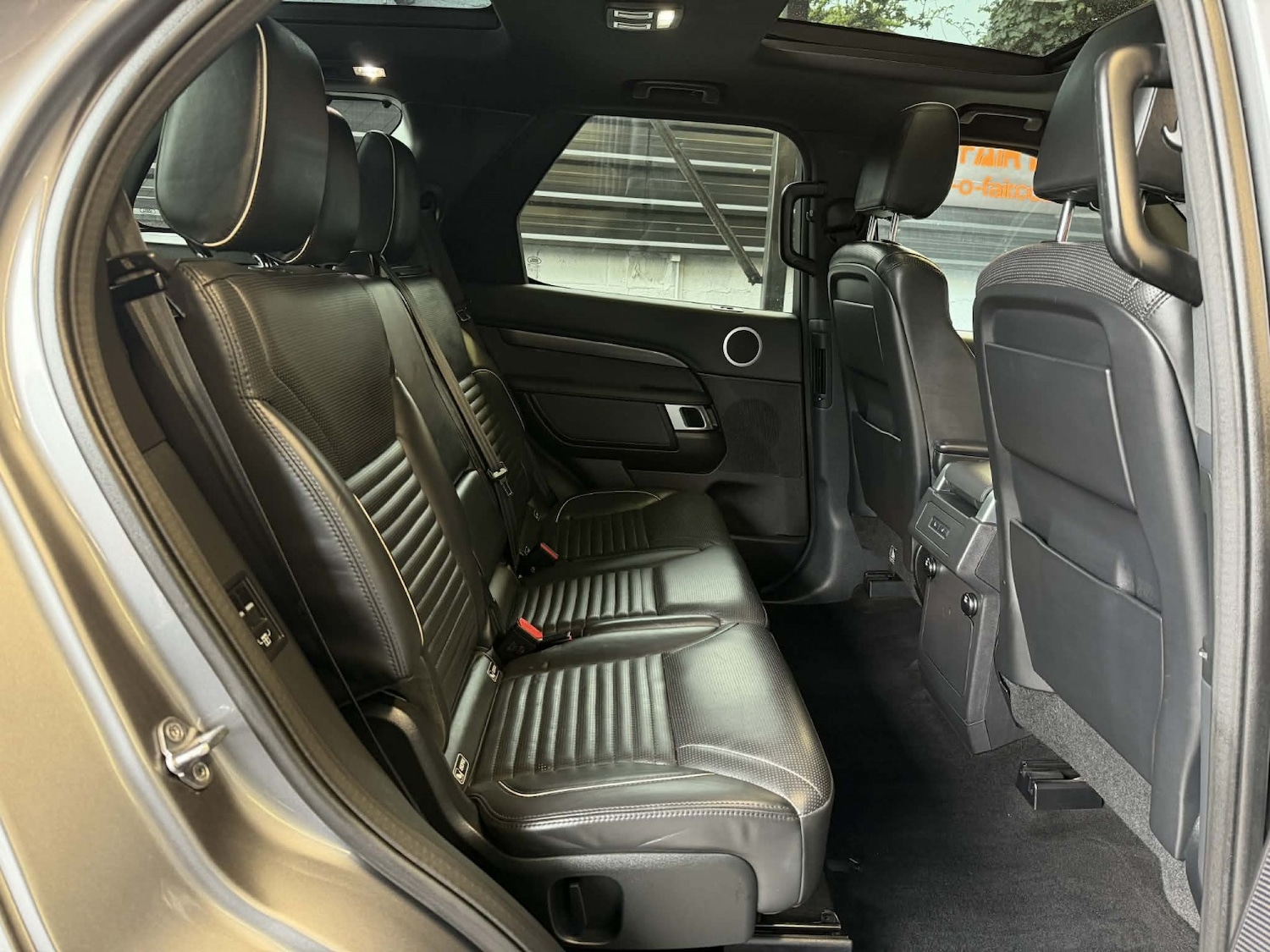 Used Land Rover Discovery 2017 for sale - 77897832: Photo 18