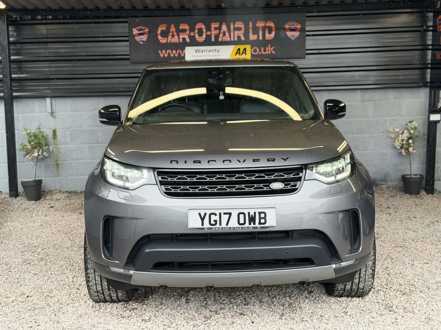 Used Land Rover Discovery 2017 for sale - 77897832: Photo 2