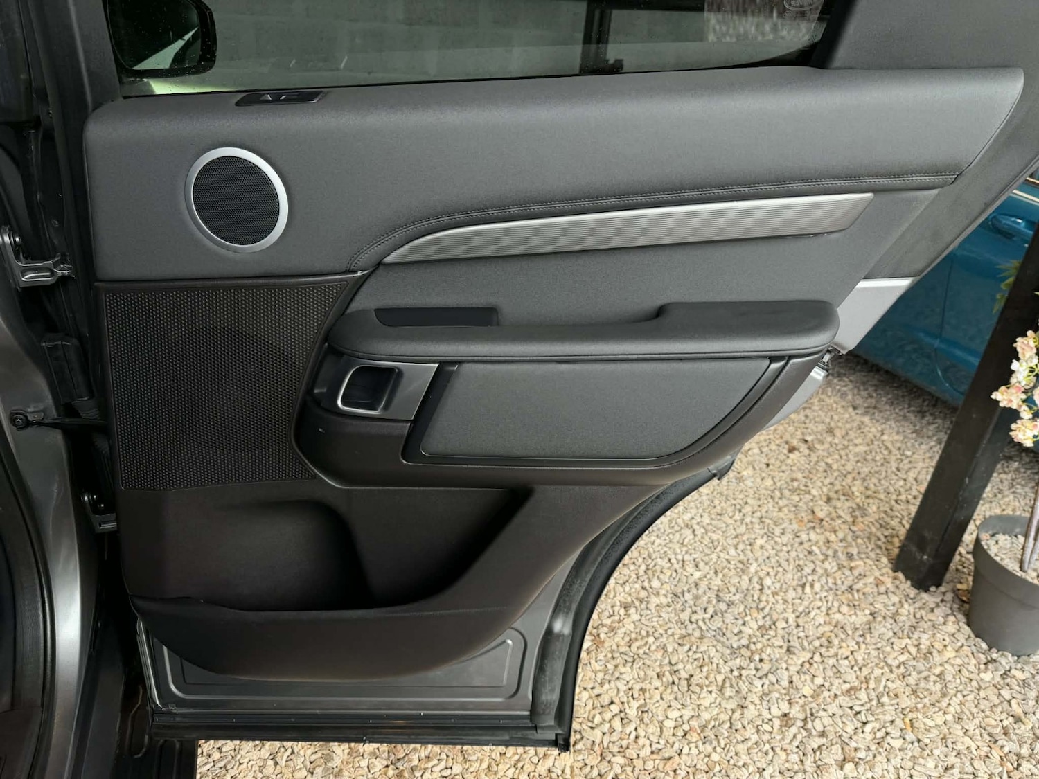 Used Land Rover Discovery 2017 for sale - 77897832: Photo 38