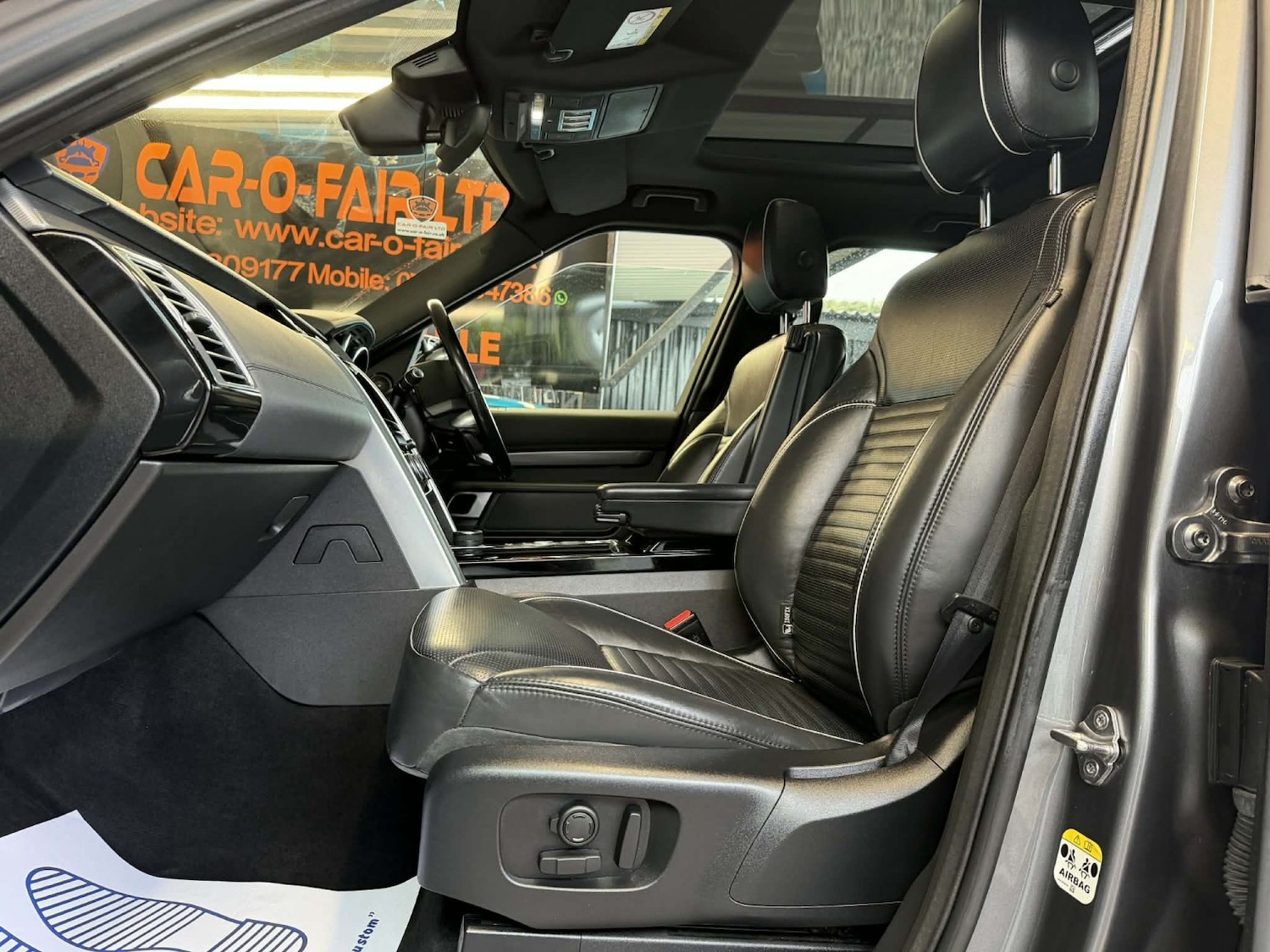 Used Land Rover Discovery 2017 for sale - 77897832: Photo 9