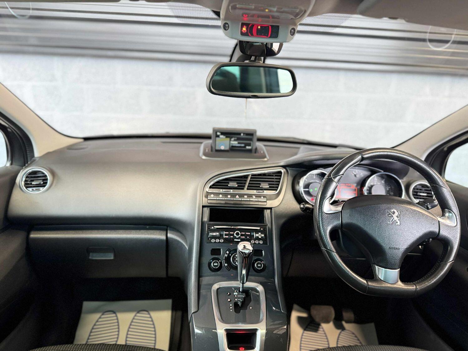 Used Peugeot 5008 2015 for sale - 76293182: Photo 11