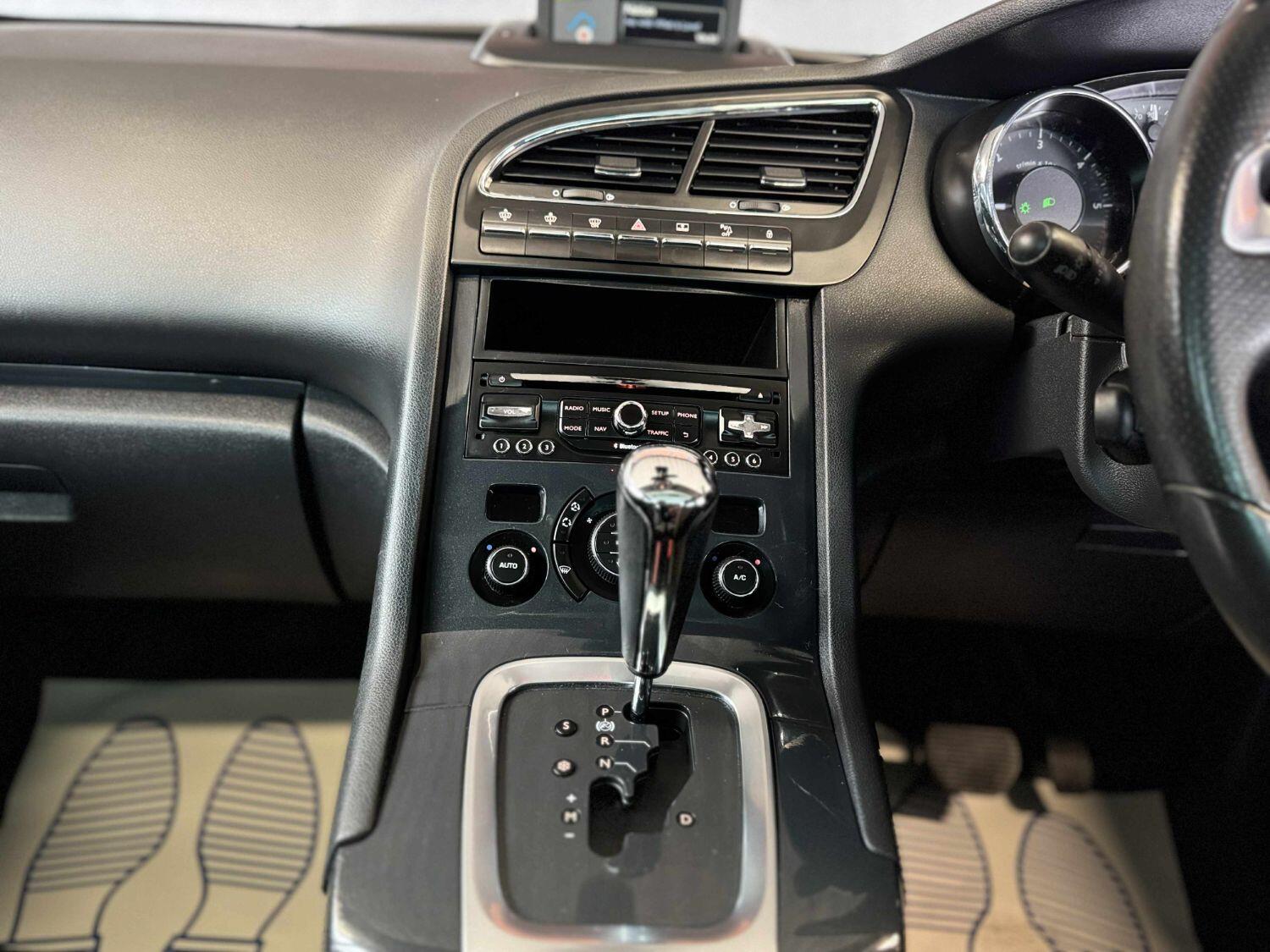 Used Peugeot 5008 2015 for sale - 76293182: Photo 16