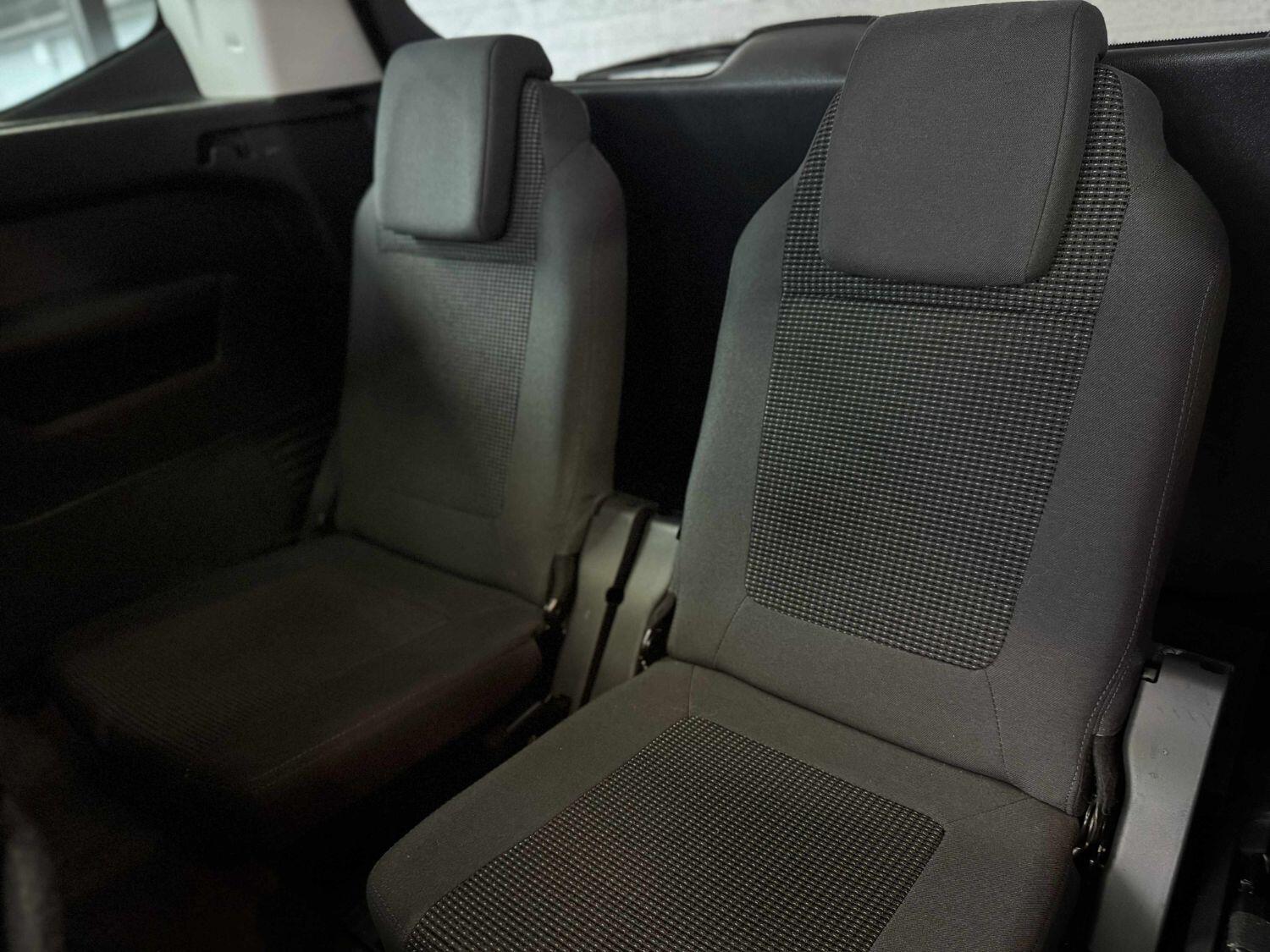 Used Peugeot 5008 2015 for sale - 76293182: Photo 18