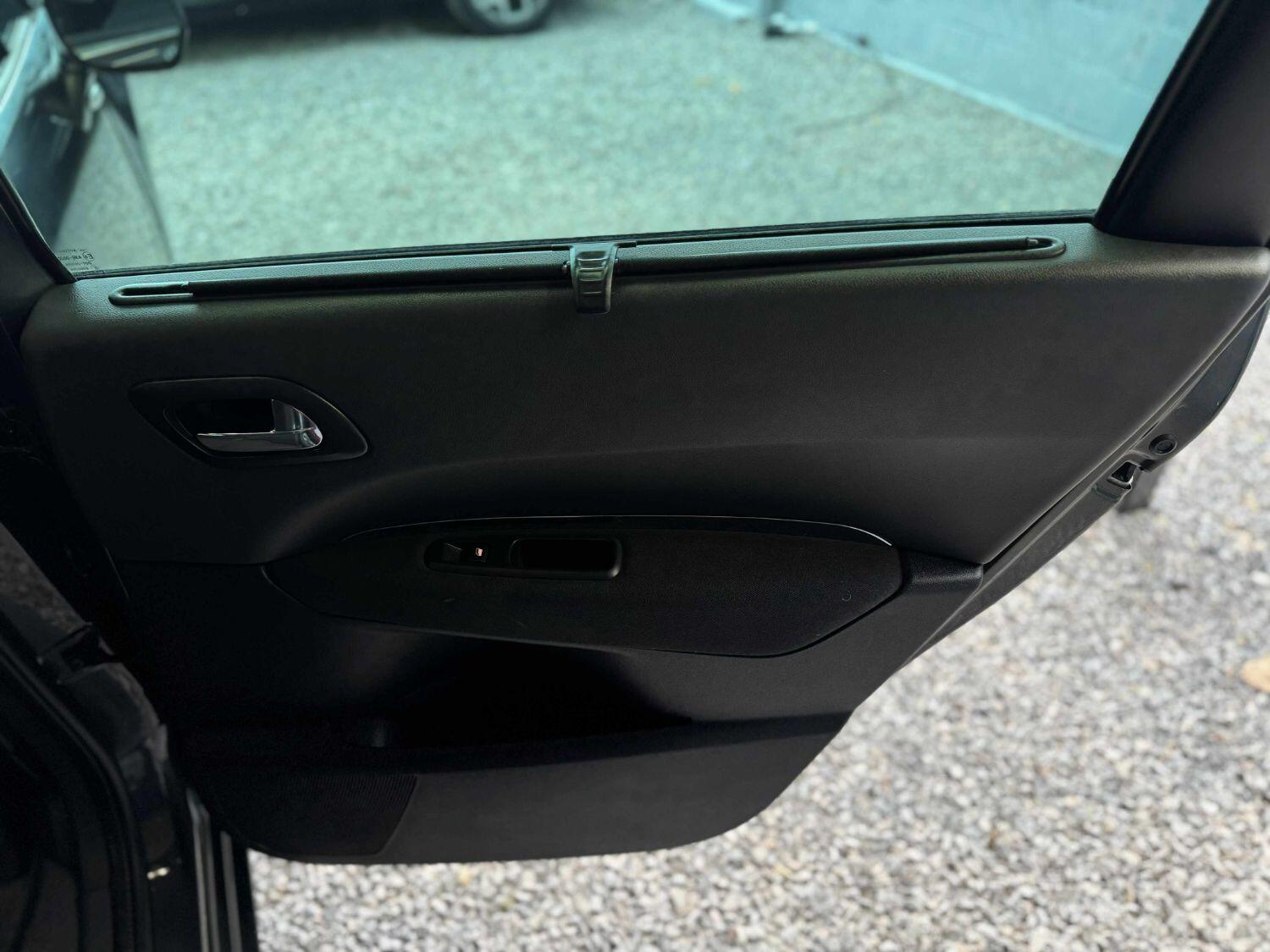 Used Peugeot 5008 2015 for sale - 76293182: Photo 41