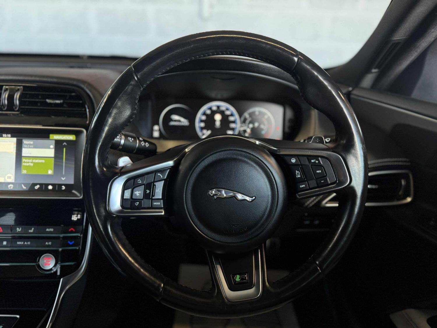 Used Jaguar XE 2018 for sale - 76164478: Photo 11