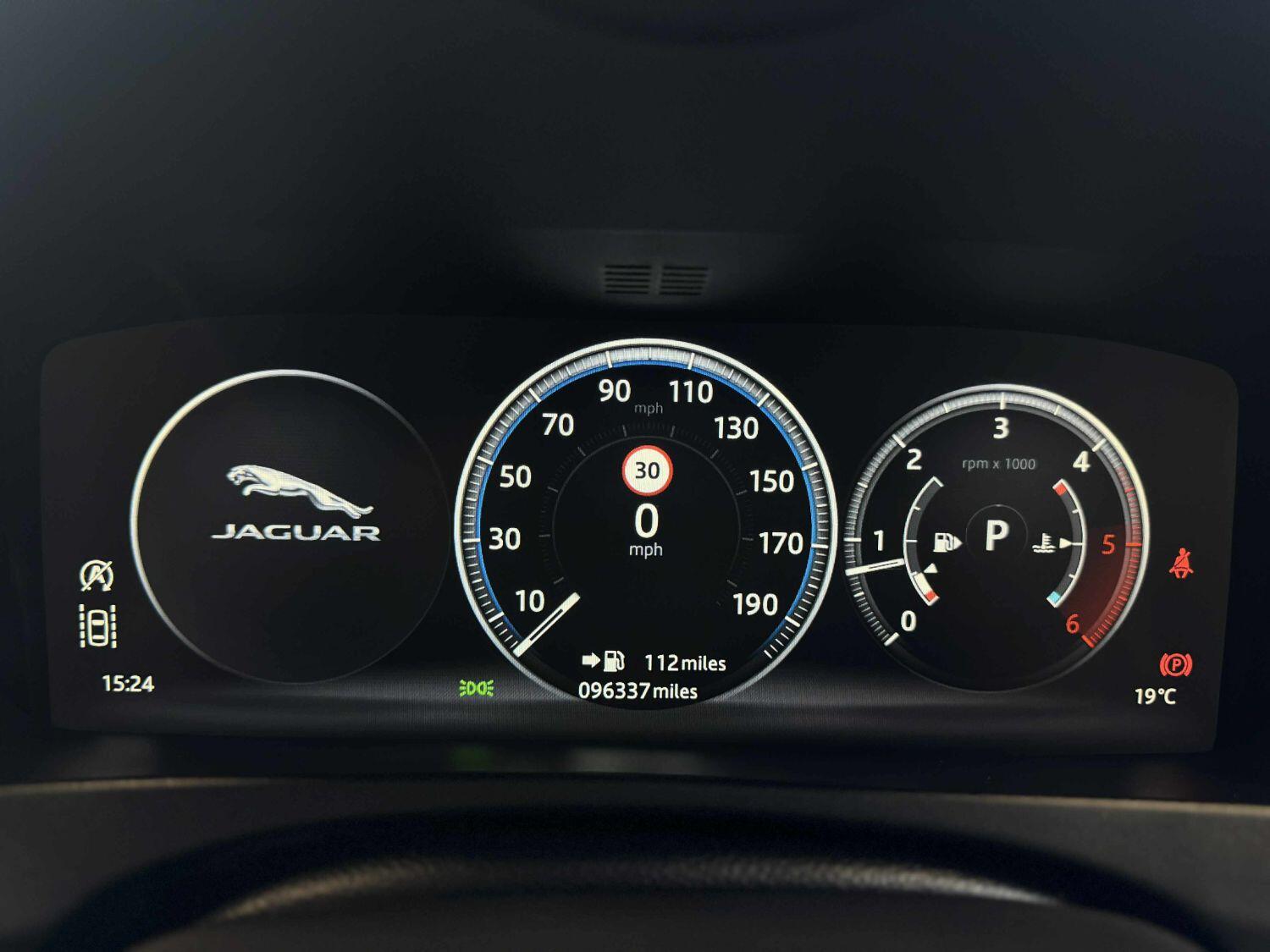 Used Jaguar XE 2018 for sale - 76164478: Photo 12