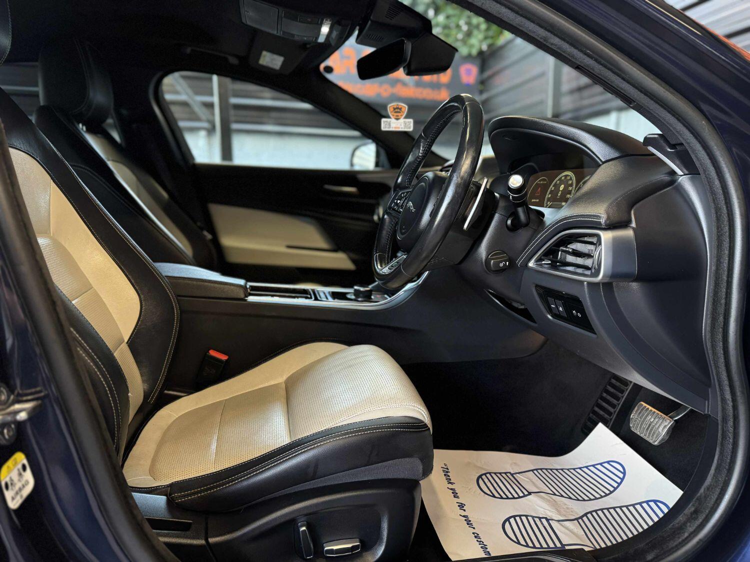 Used Jaguar XE 2018 for sale - 76164478: Photo 28