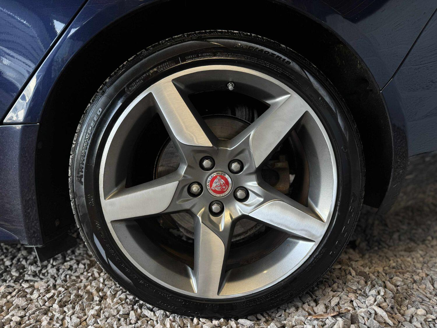 Used Jaguar XE 2018 for sale - 76164478: Photo 37