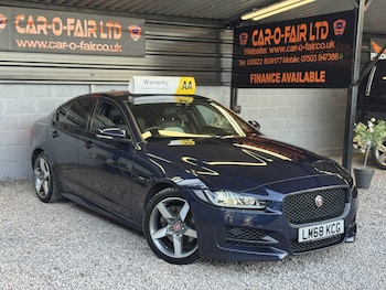Used Jaguar XE 2018 for sale - 76164478: Photo