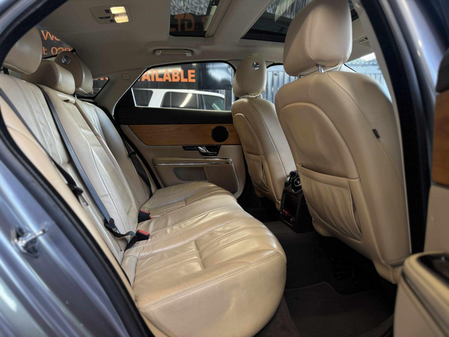 Used Jaguar XJ 2013 for sale - 76769406: Photo 17