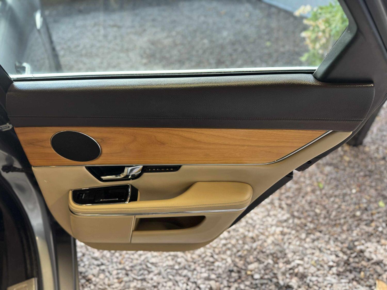 Used Jaguar XJ 2013 for sale - 76769406: Photo 38