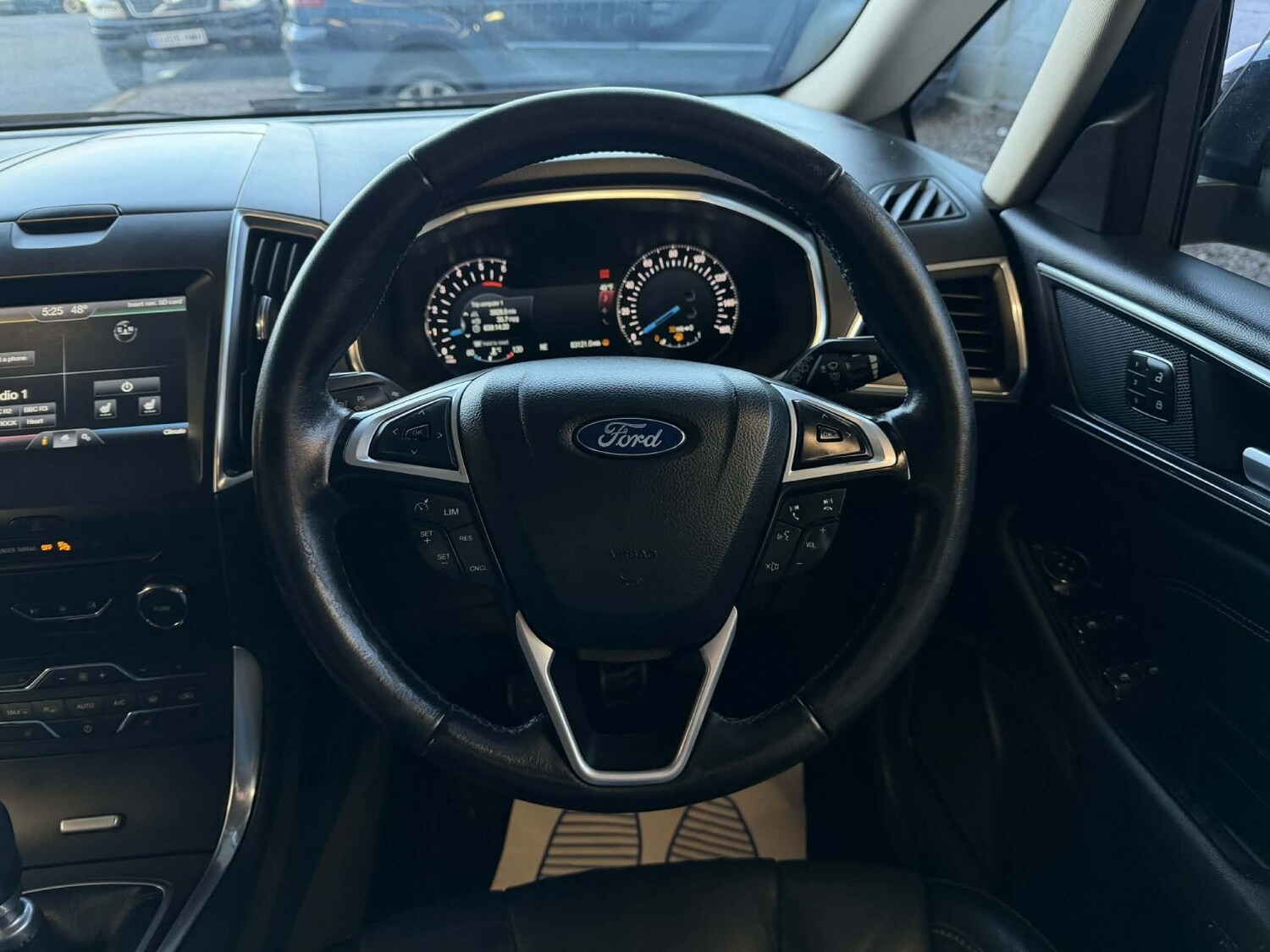 Used Ford S-Max 2015 for sale - 77945780: Photo 12