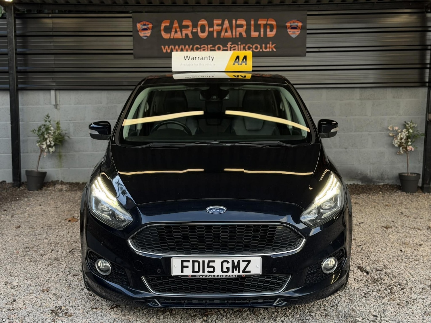 Used Ford S-Max 2015 for sale - 77945780: Photo 2