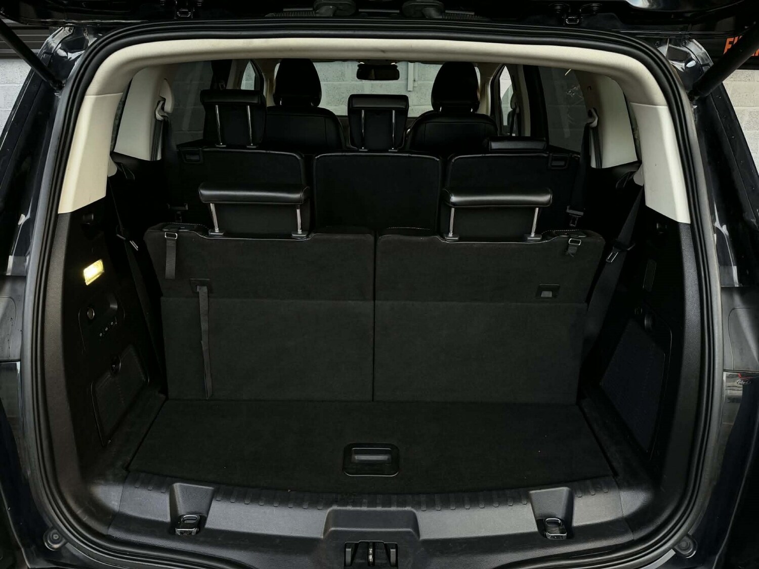 Used Ford S-Max 2015 for sale - 77945780: Photo 20