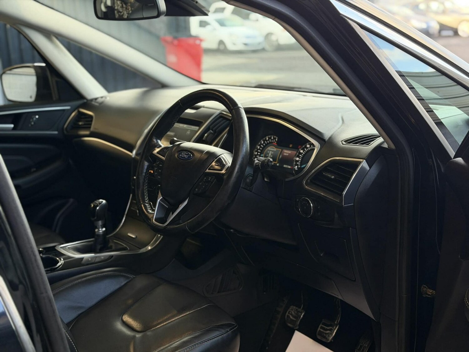 Used Ford S-Max 2015 for sale - 77945780: Photo 24