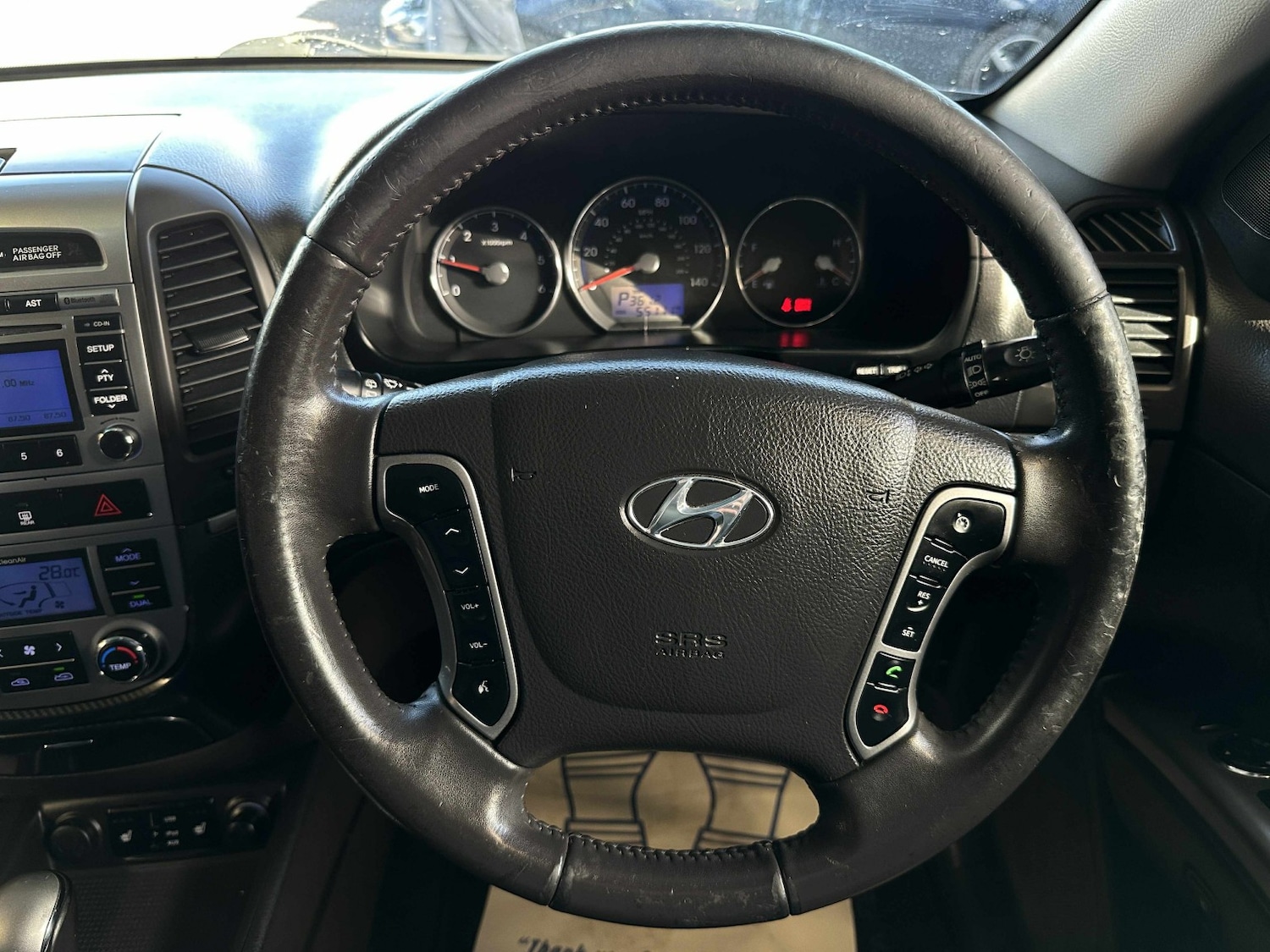 Used Hyundai Santa Fe 2012 for sale - 76793522: Photo 11