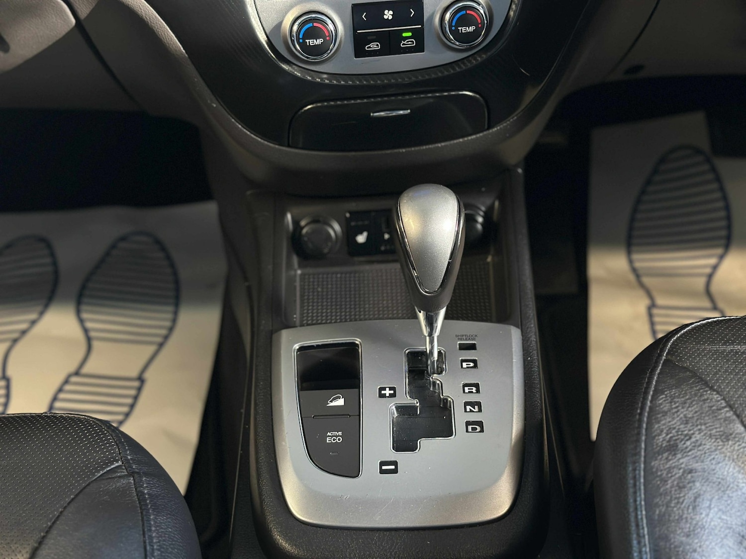 Used Hyundai Santa Fe 2012 for sale - 76793522: Photo 14