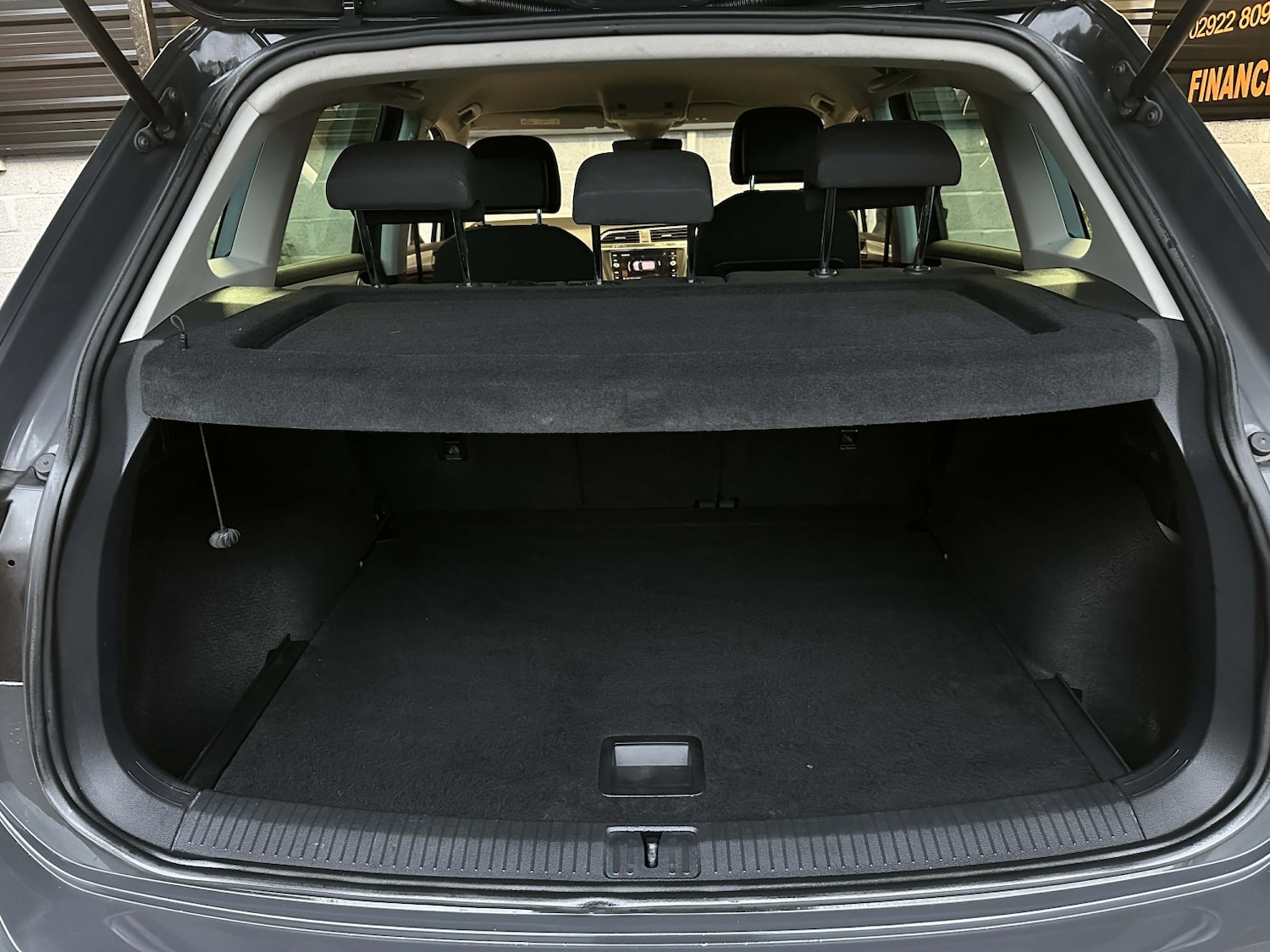 Used Volkswagen Tiguan 2018 for sale - 76863786: Photo 19