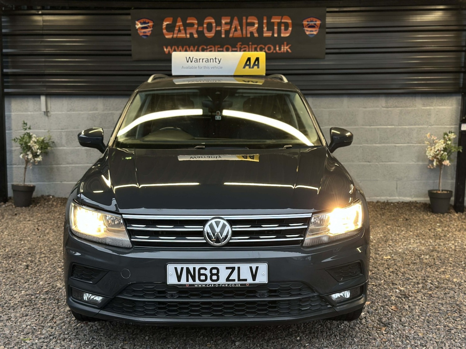 Used Volkswagen Tiguan 2018 for sale - 76863786: Photo 2