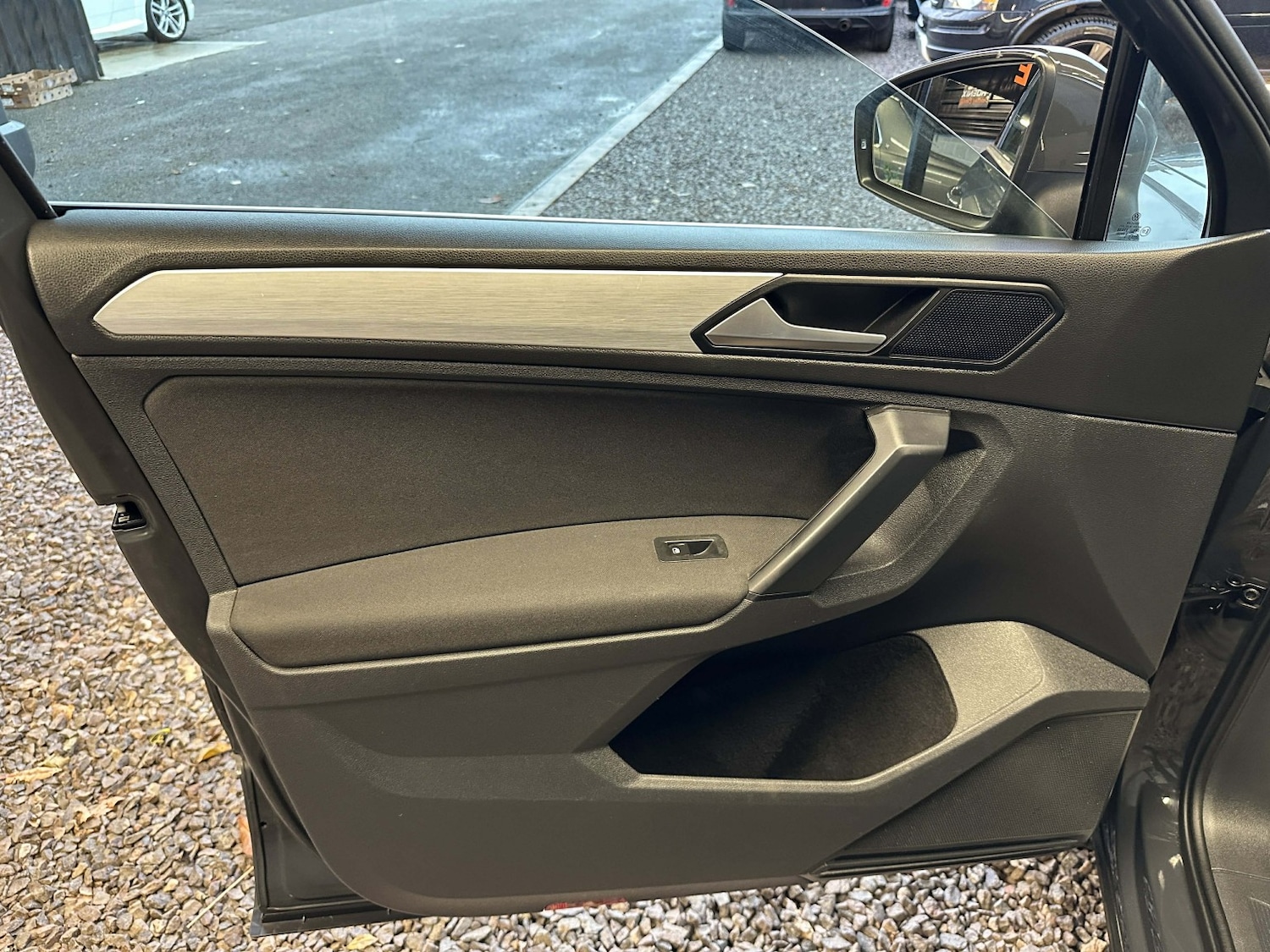 Used Volkswagen Tiguan 2018 for sale - 76863786: Photo 28