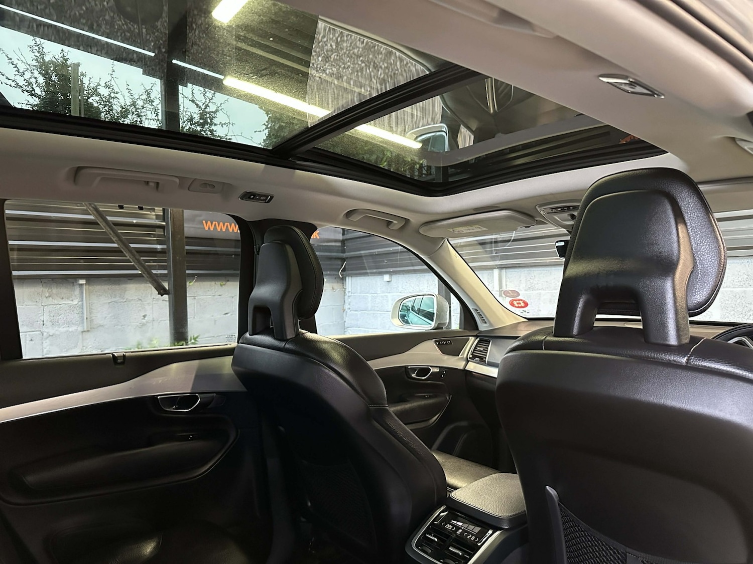 Used Volvo XC90 2017 for sale - 77610005: Photo 9