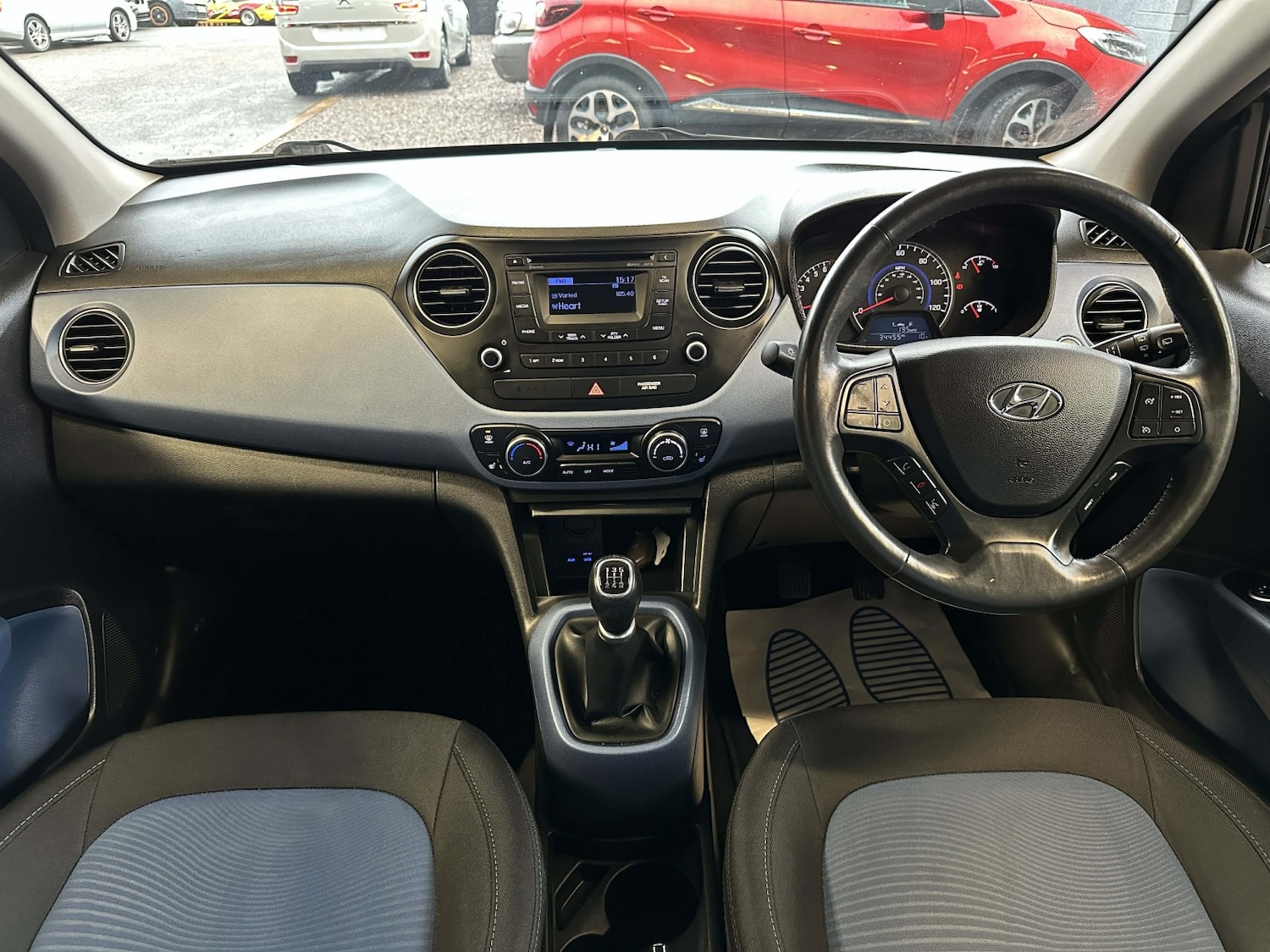 Used Hyundai i10 2017 for sale - 77478145: Photo 11