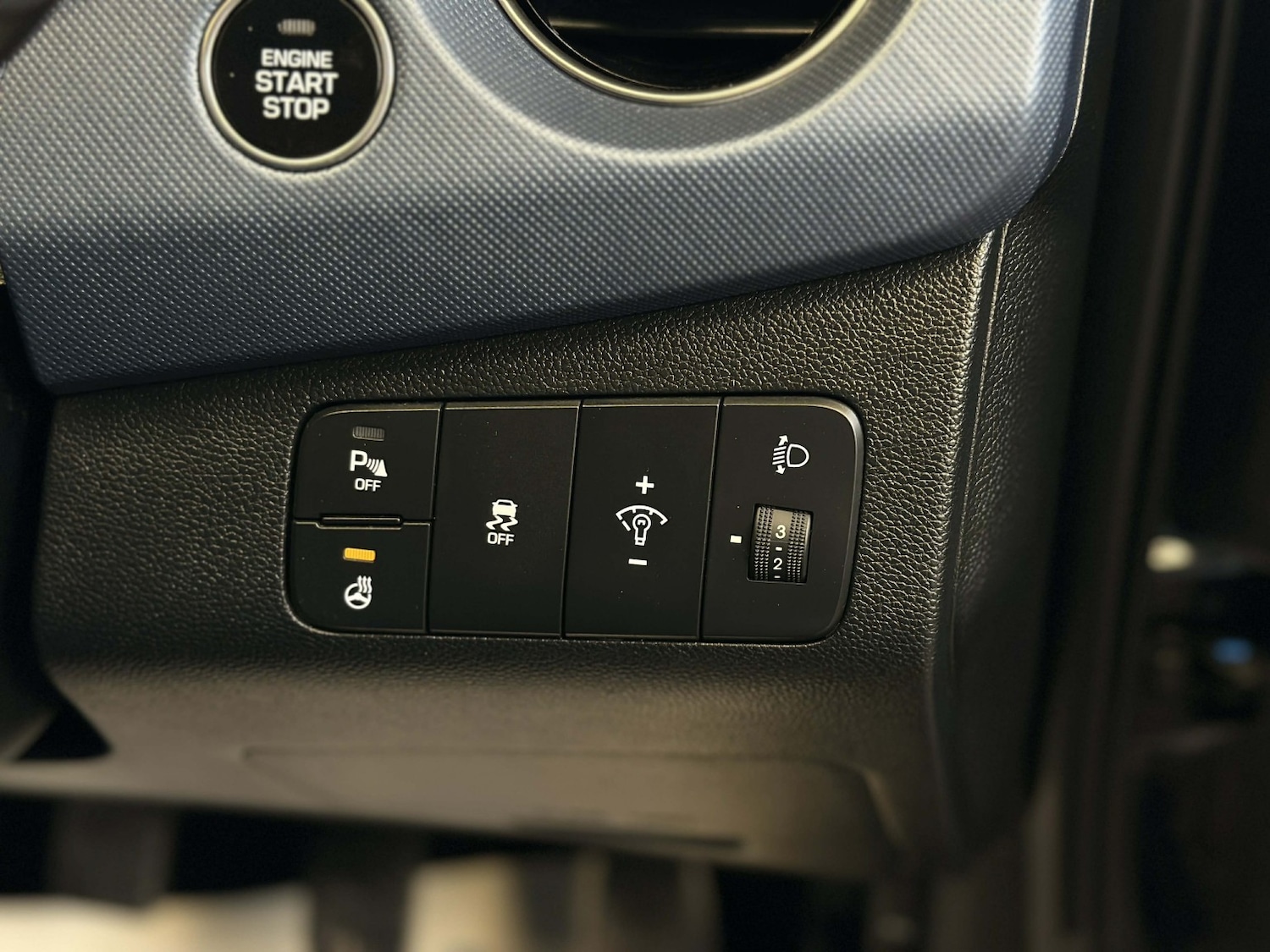 Used Hyundai i10 2017 for sale - 77478145: Photo 28