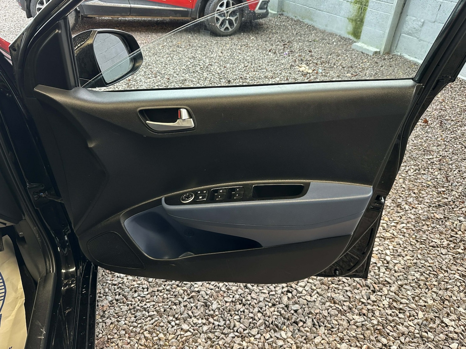 Used Hyundai i10 2017 for sale - 77478145: Photo 30