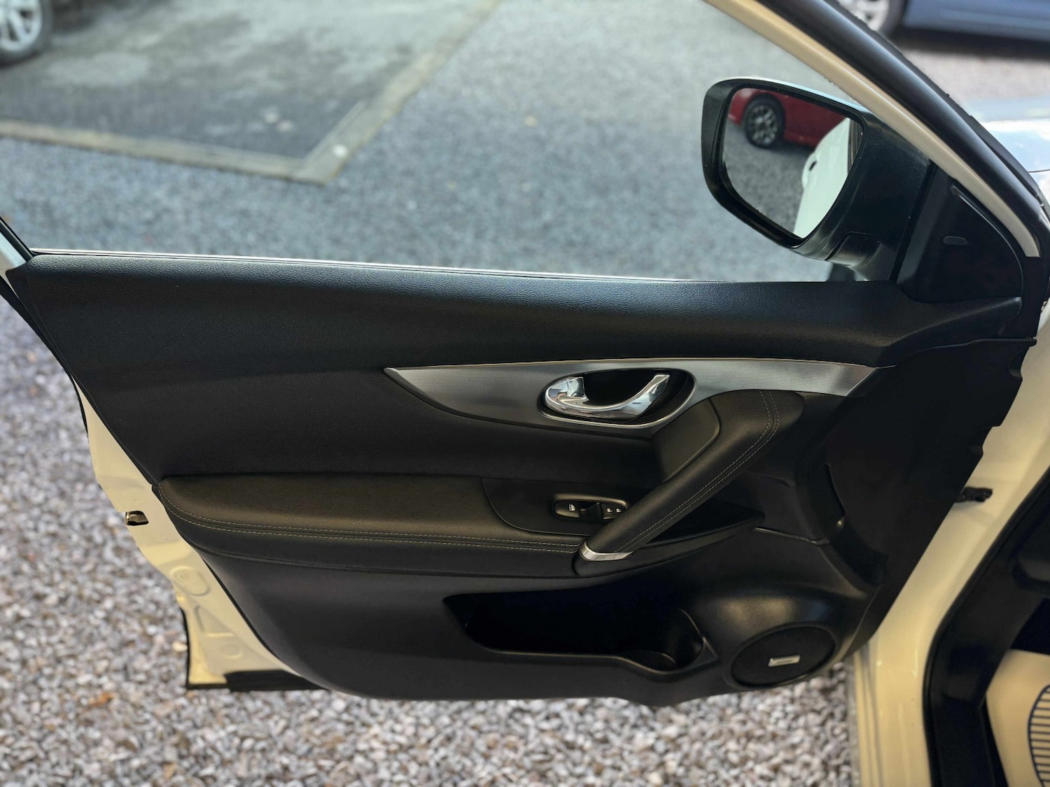 Used Nissan Qashqai 2017 for sale - 76397108: Photo 33