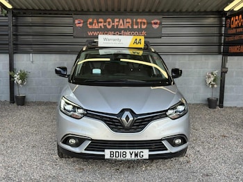Used Renault Grand Scenic 2018 for sale - 75856269: Photo
