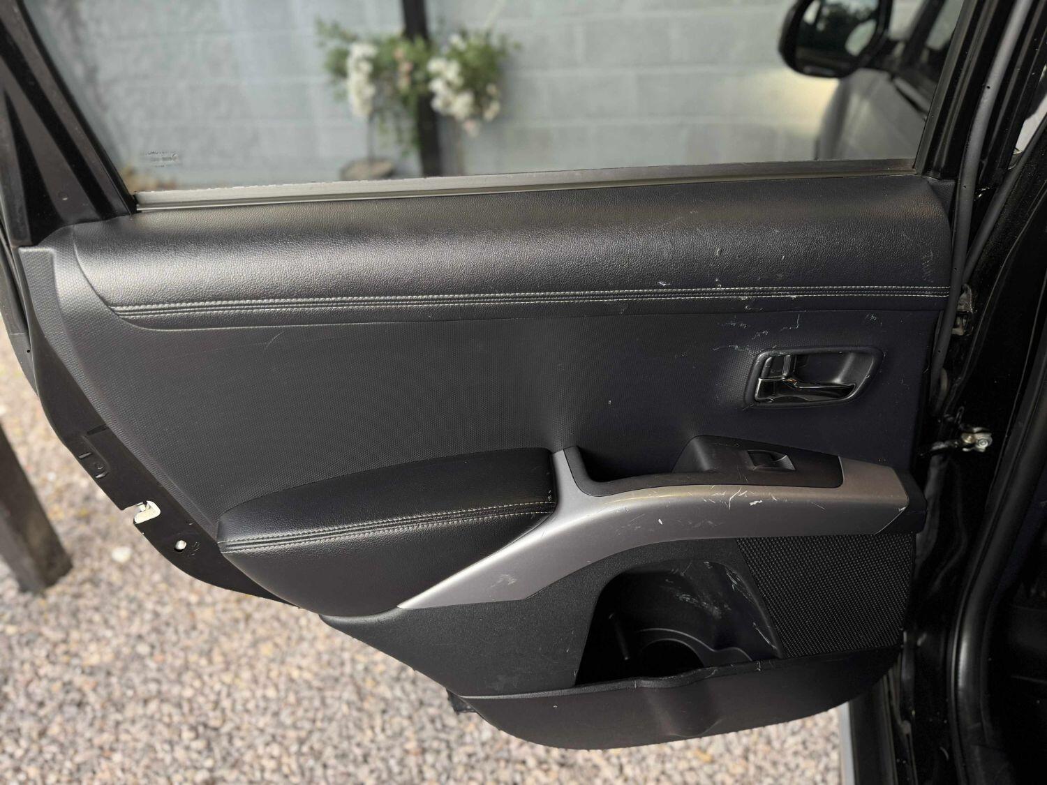 Used Mitsubishi Outlander 2012 for sale - 76164614: Photo 39