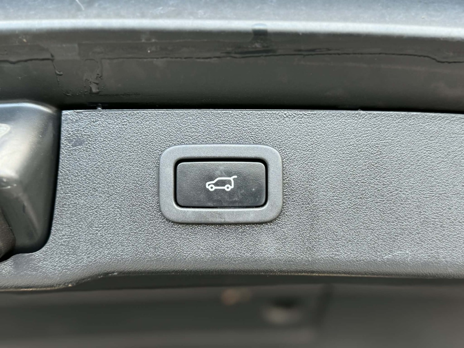 Used Jaguar XF 2019 for sale - 78057118: Photo 28