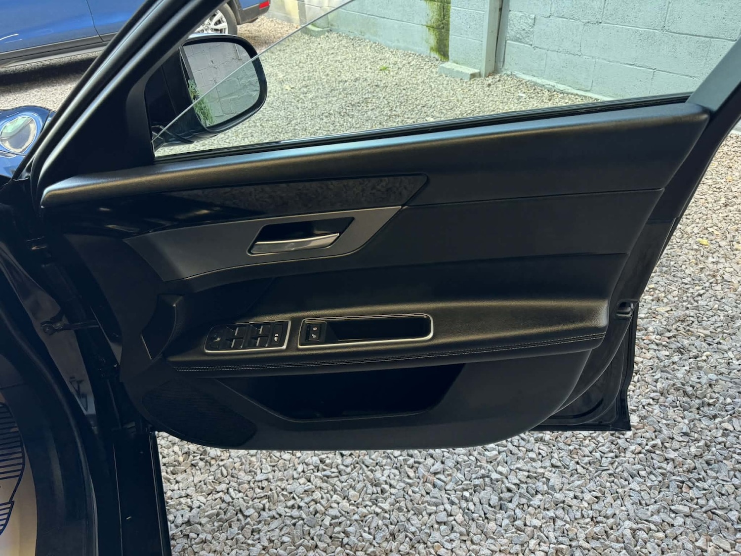 Used Jaguar XF 2019 for sale - 78057118: Photo 32