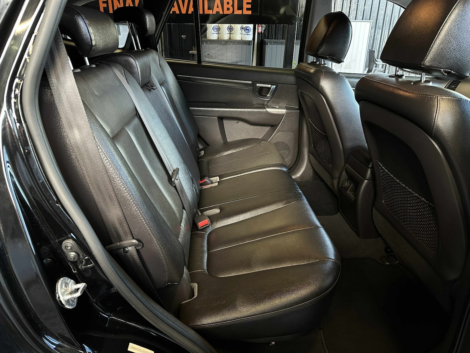 Used Hyundai Santa Fe 2012 for sale - 76547838: Photo 16