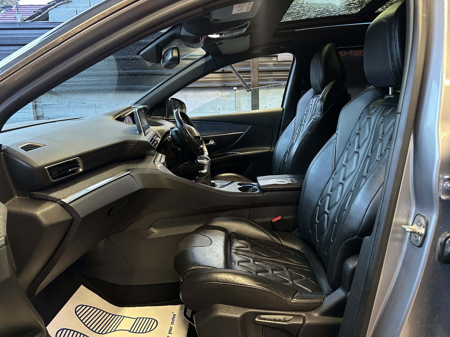 Used Peugeot 5008 2017 for sale - 76848701: Photo 10