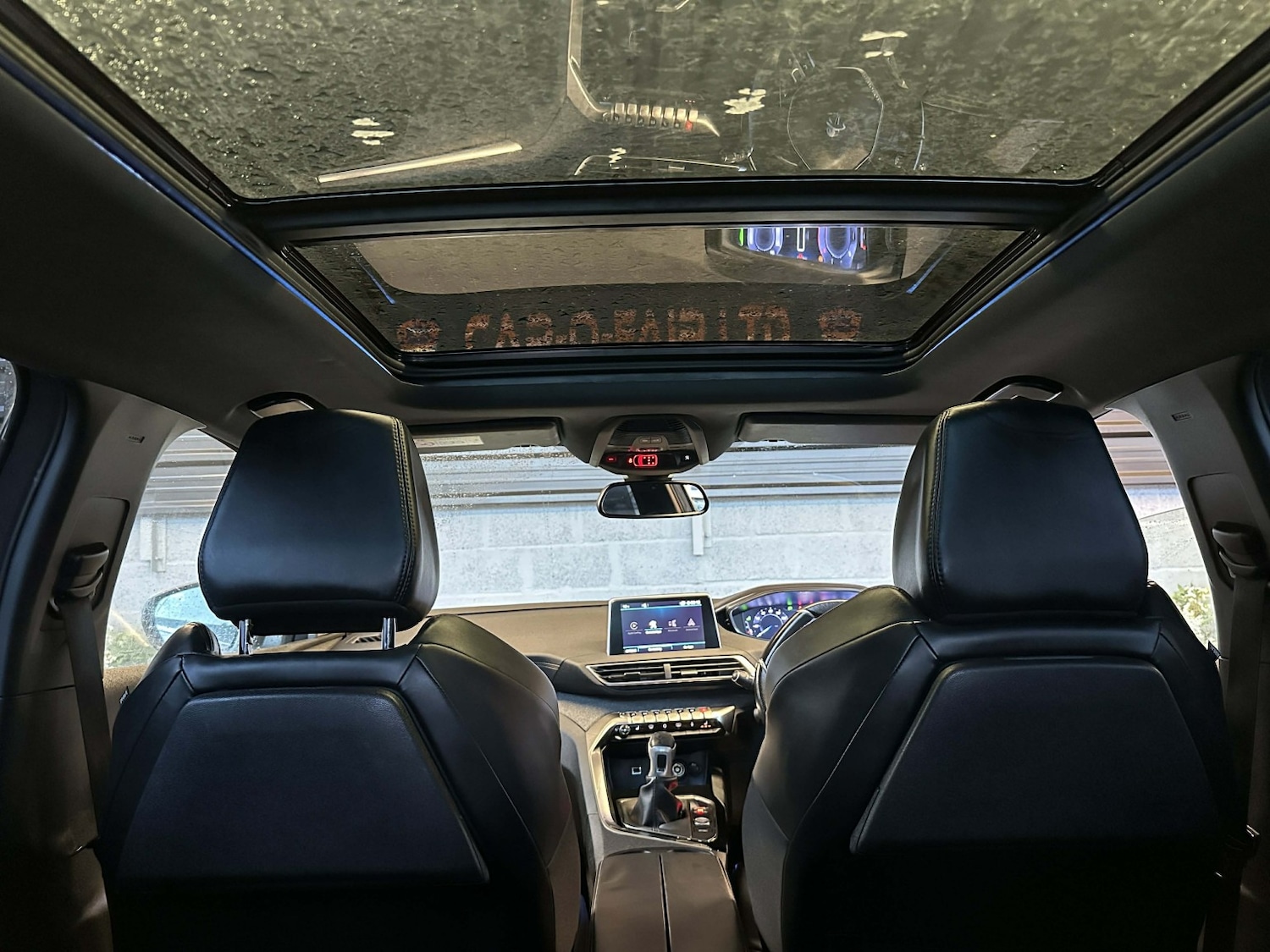 Used Peugeot 5008 2017 for sale - 76848701: Photo 2