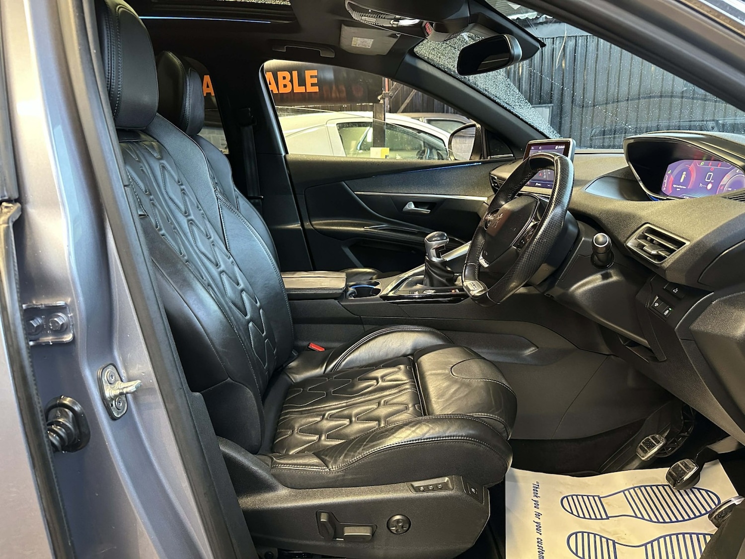 Used Peugeot 5008 2017 for sale - 76848701: Photo 28