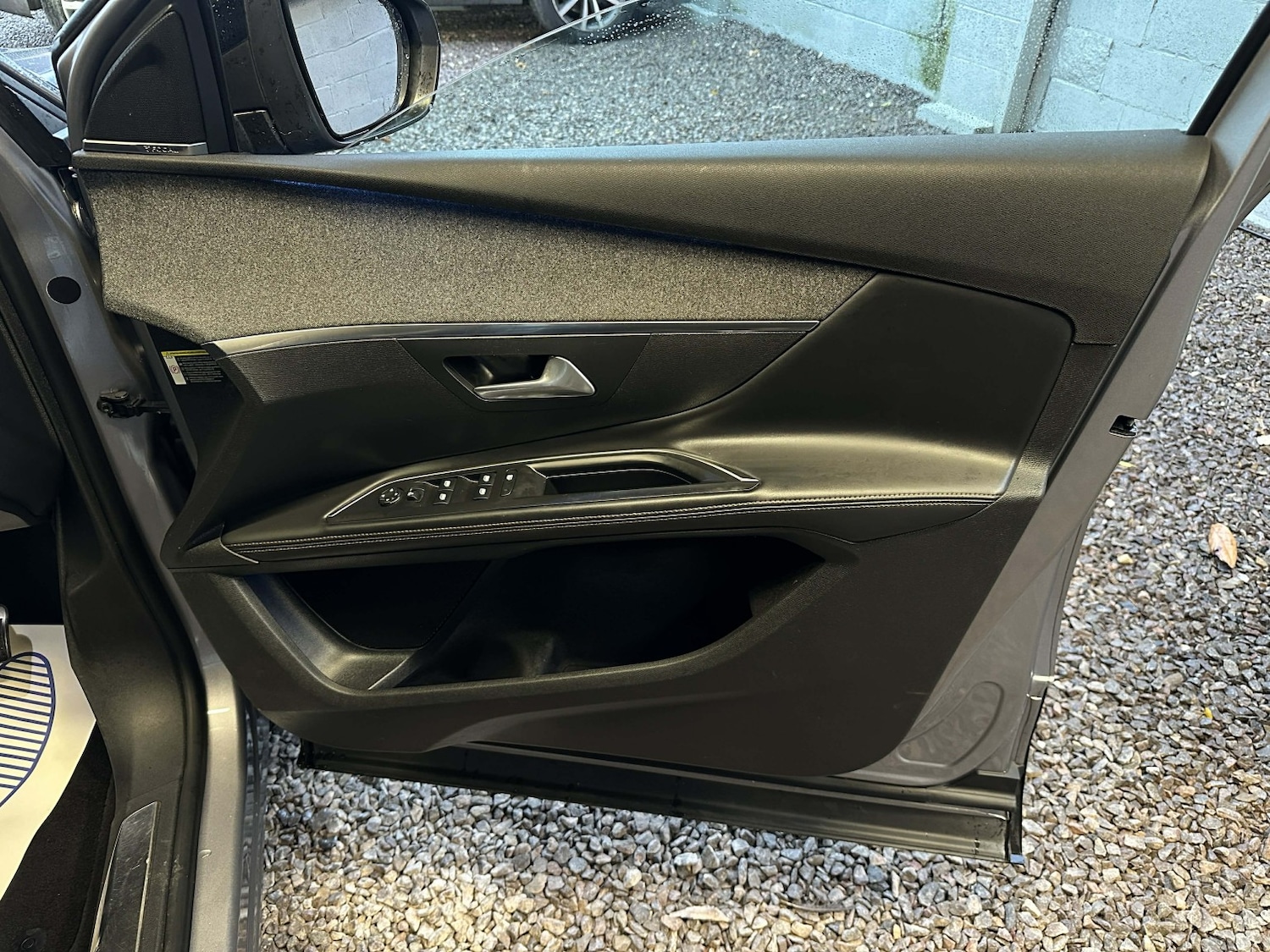 Used Peugeot 5008 2017 for sale - 76848701: Photo 43