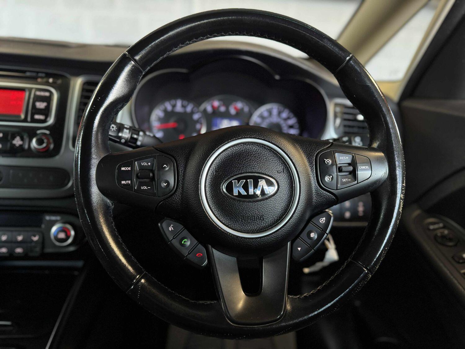 Used Kia Carens 2016 for sale - 76246202: Photo 11