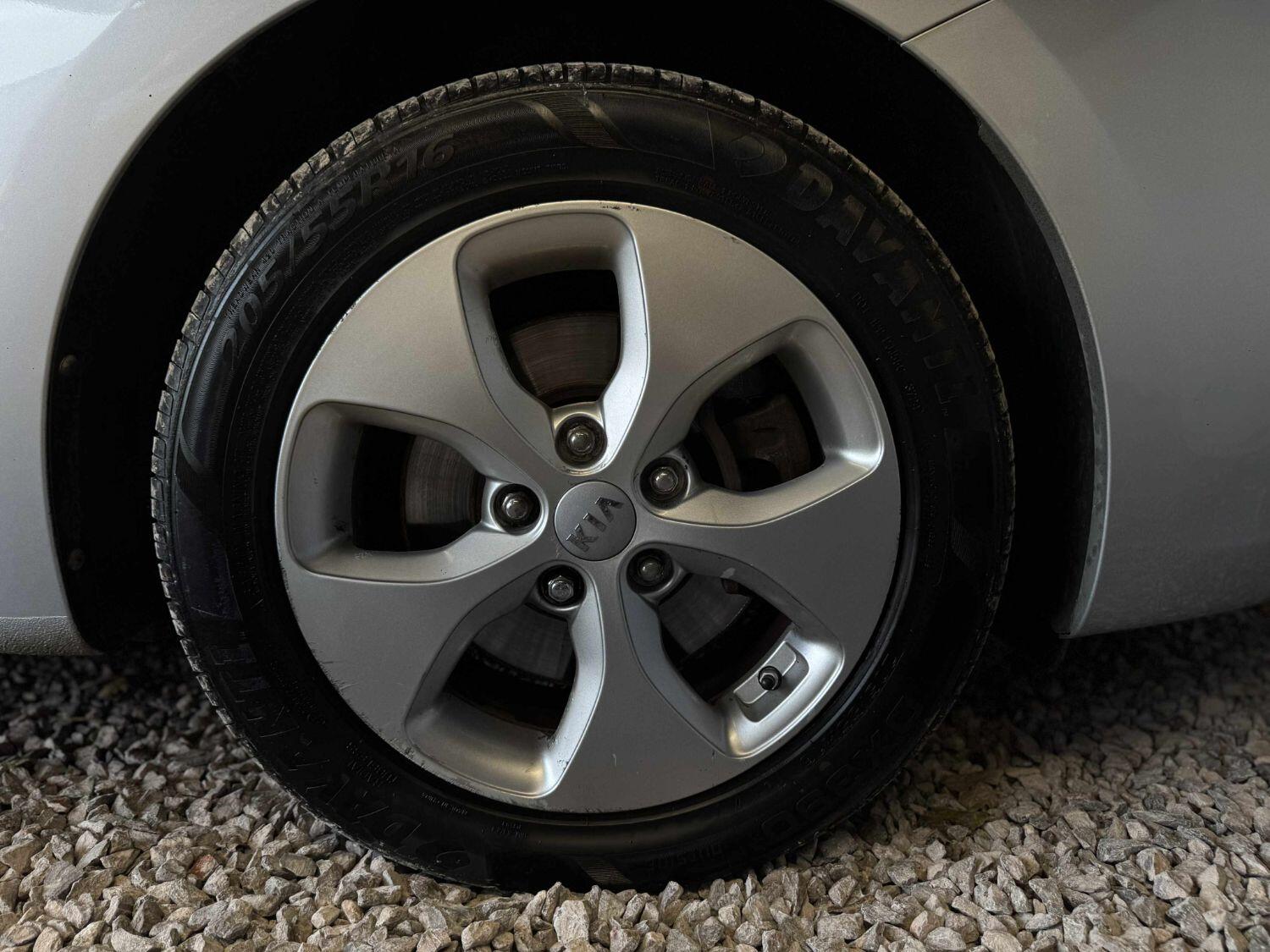 Used Kia Carens 2016 for sale - 76246202: Photo 29