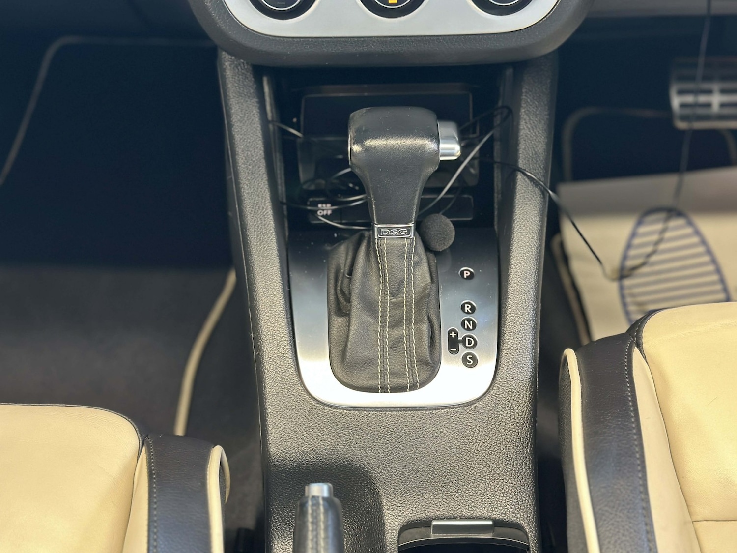 Used Volkswagen EOS 2010 for sale - 77020554: Photo 16