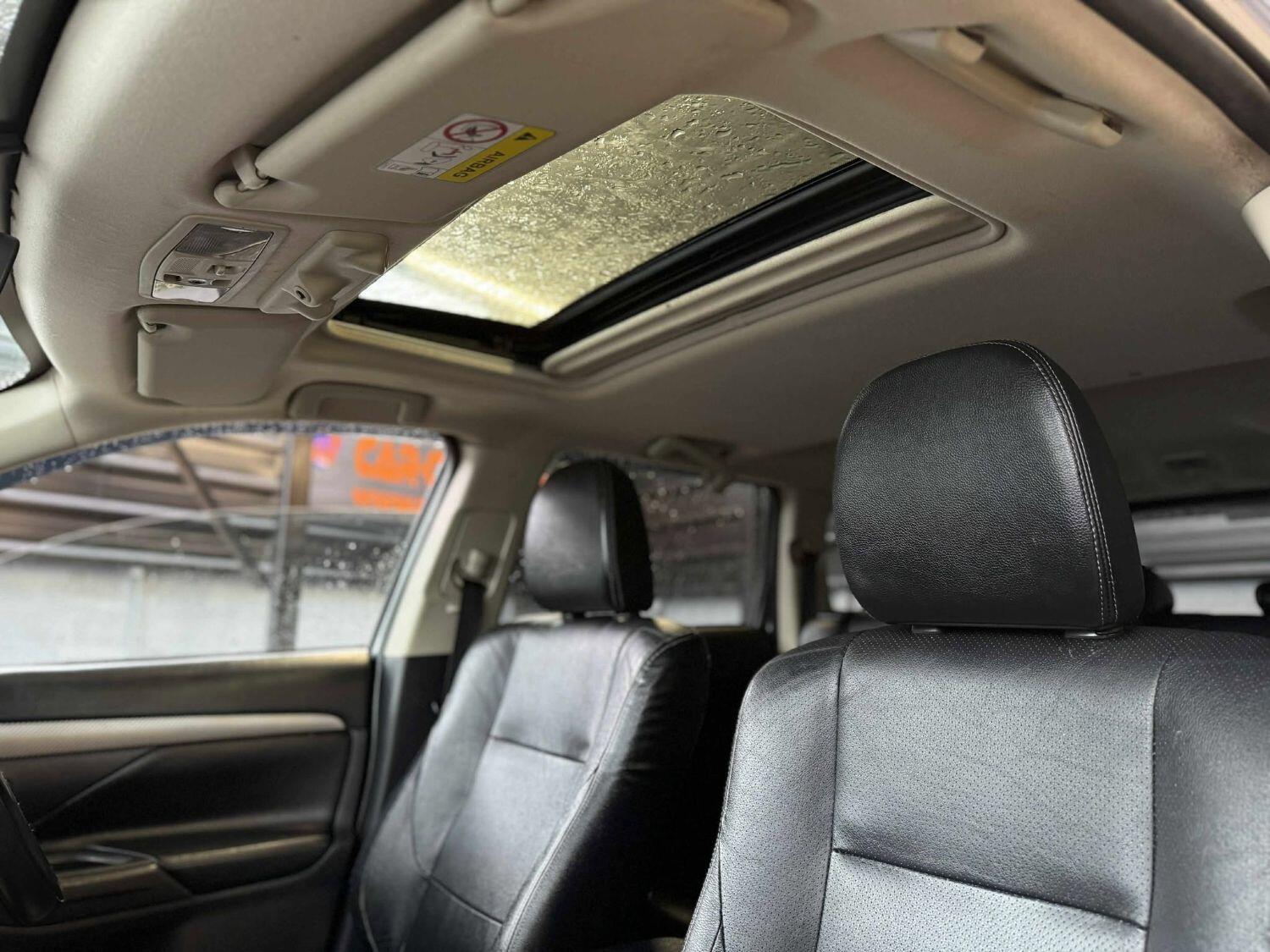 Used Mitsubishi Outlander 2014 for sale - 76058183: Photo 31