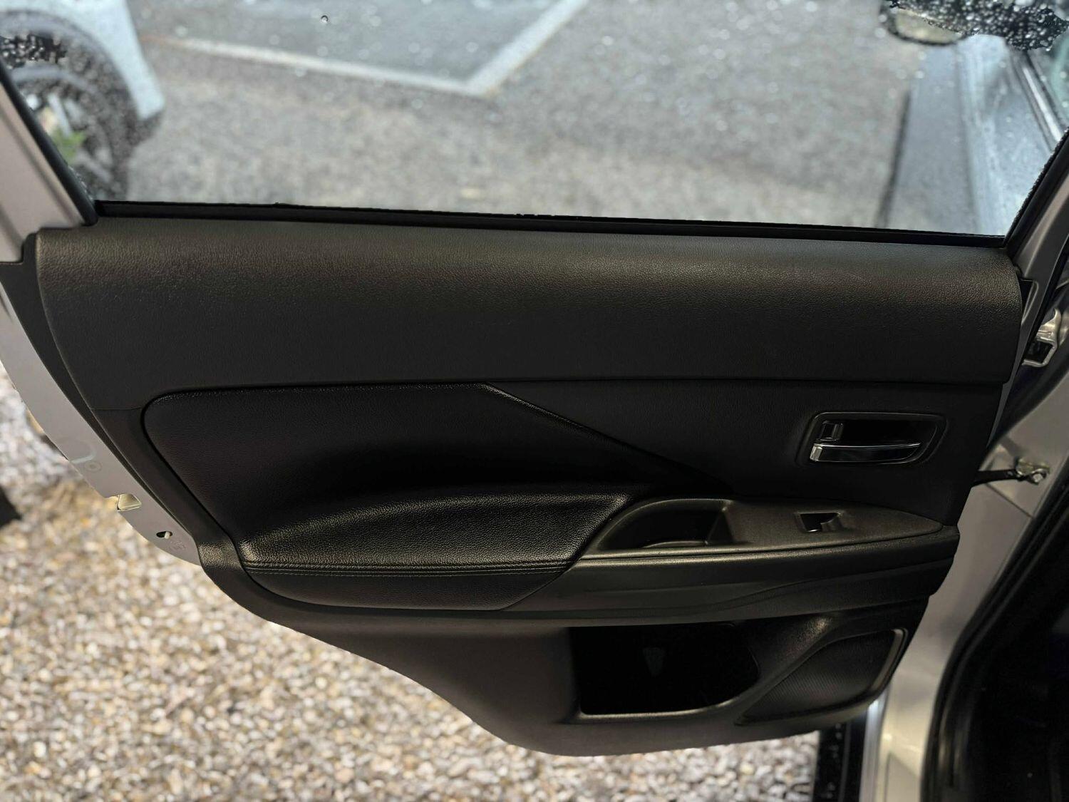Used Mitsubishi Outlander 2014 for sale - 76058183: Photo 37