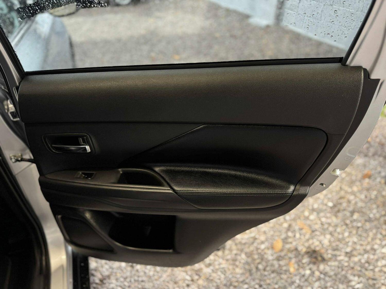 Used Mitsubishi Outlander 2014 for sale - 76058183: Photo 38