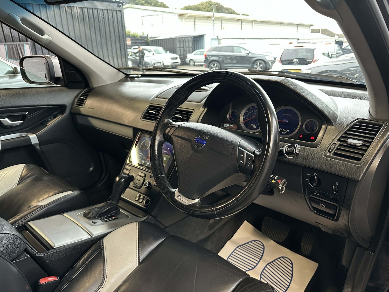 Used Volvo XC90 2012 for sale - 77465008: Photo 28